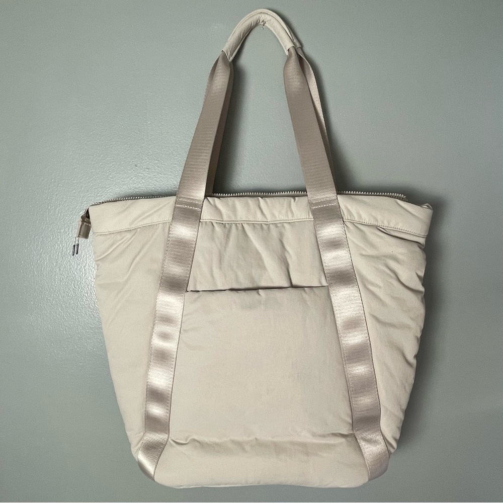 Vuori All Around Tote Ecru Cream White Weekender Bag Work Trips Lightweight - Picture 2 of 16